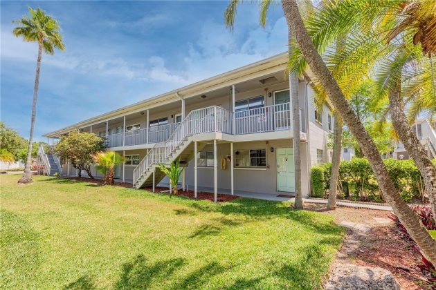 5912 5TH AVENUE, ST PETERSBURG, Florida 33710, 1 Bedroom Bedrooms, ,1 BathroomBathrooms,Residential,For Sale,5TH,MFRU8241314