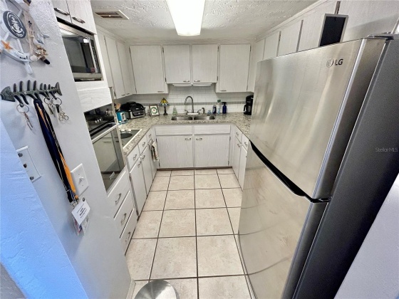 2462 BRAZILIA DRIVE, CLEARWATER, Florida 33763, 1 Bedroom Bedrooms, ,1 BathroomBathrooms,Residential,For Sale,BRAZILIA,MFRU8241366