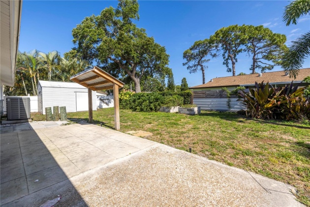 2689 59TH AVENUE, SAINT PETERSBURG, Florida 33712, 2 Bedrooms Bedrooms, ,2 BathroomsBathrooms,Residential,For Sale,59TH,MFRU8241225