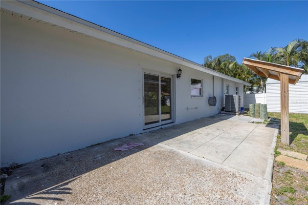 2689 59TH AVENUE, SAINT PETERSBURG, Florida 33712, 2 Bedrooms Bedrooms, ,2 BathroomsBathrooms,Residential,For Sale,59TH,MFRU8241225