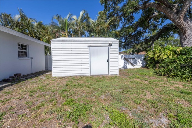 2689 59TH AVENUE, SAINT PETERSBURG, Florida 33712, 2 Bedrooms Bedrooms, ,2 BathroomsBathrooms,Residential,For Sale,59TH,MFRU8241225