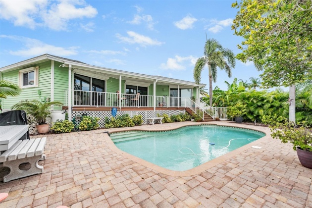 17315 ROSA LEE WAY, NORTH REDINGTON BEACH, Florida 33708, 3 Bedrooms Bedrooms, ,2 BathroomsBathrooms,Residential,For Sale,ROSA LEE,MFRU8214451