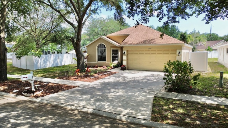 13721 STAGHORN ROAD, TAMPA, Florida 33626, 3 Bedrooms Bedrooms, ,2 BathroomsBathrooms,Residential,For Sale,STAGHORN,MFRT3517702