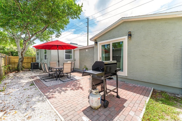 4651 22ND AVENUE, ST PETERSBURG, Florida 33713, 3 Bedrooms Bedrooms, ,2 BathroomsBathrooms,Residential,For Sale,22ND,MFRU8226752