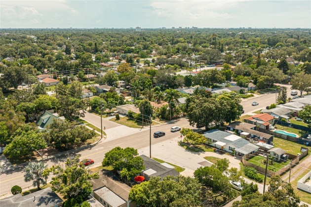 4651 22ND AVENUE, ST PETERSBURG, Florida 33713, 3 Bedrooms Bedrooms, ,2 BathroomsBathrooms,Residential,For Sale,22ND,MFRU8226752