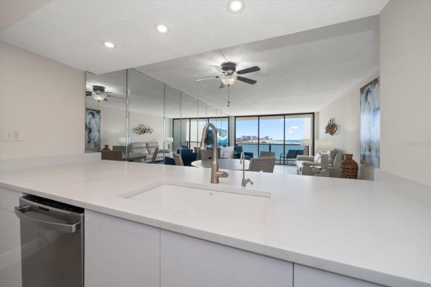 450 GULFVIEW BOULEVARD, CLEARWATER BEACH, Florida 33767, 2 Bedrooms Bedrooms, ,2 BathroomsBathrooms,Residential,For Sale,GULFVIEW,MFRU8240136