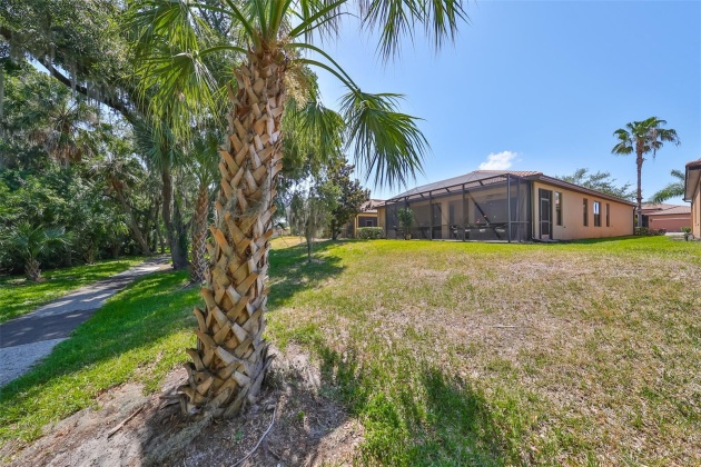 307 LAUREL FALLS DRIVE, APOLLO BEACH, Florida 33572, 4 Bedrooms Bedrooms, ,2 BathroomsBathrooms,Residential,For Sale,LAUREL FALLS,MFRT3523991