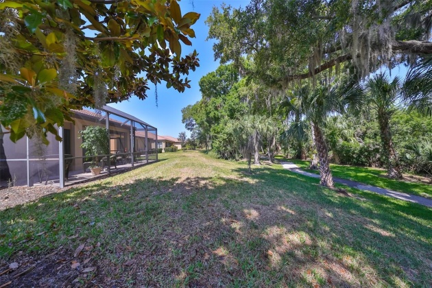 307 LAUREL FALLS DRIVE, APOLLO BEACH, Florida 33572, 4 Bedrooms Bedrooms, ,2 BathroomsBathrooms,Residential,For Sale,LAUREL FALLS,MFRT3523991