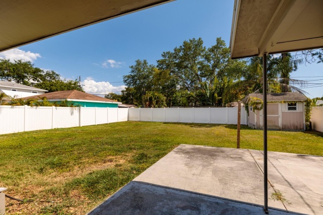 238 43RD AVENUE, SAINT PETERSBURG, Florida 33703, 3 Bedrooms Bedrooms, ,2 BathroomsBathrooms,Residential,For Sale,43RD,MFRU8241521