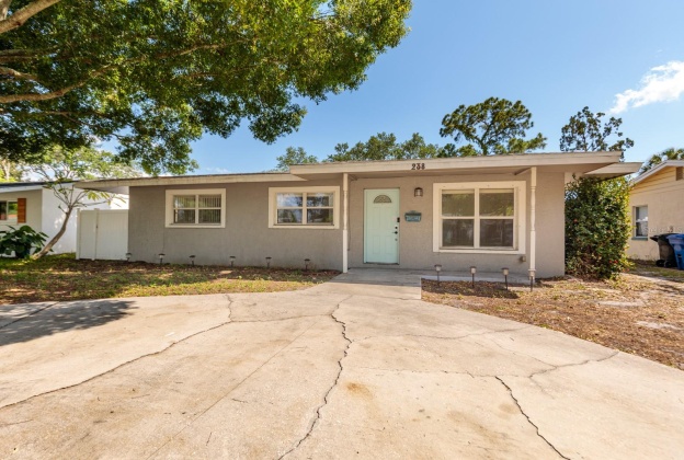 238 43RD AVENUE, SAINT PETERSBURG, Florida 33703, 3 Bedrooms Bedrooms, ,2 BathroomsBathrooms,Residential,For Sale,43RD,MFRU8241521