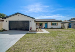 8574 DENISE DRIVE, SEMINOLE, Florida 33777, 3 Bedrooms Bedrooms, ,2 BathroomsBathrooms,Residential,For Sale,DENISE,MFRU8241426