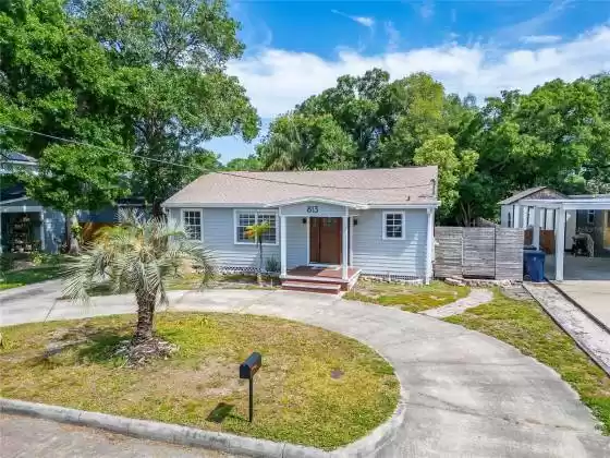 813 WOODLAWN AVENUE, TAMPA, Florida 33603, 3 Bedrooms Bedrooms, ,2 BathroomsBathrooms,Residential,For Sale,WOODLAWN,MFRT3524033