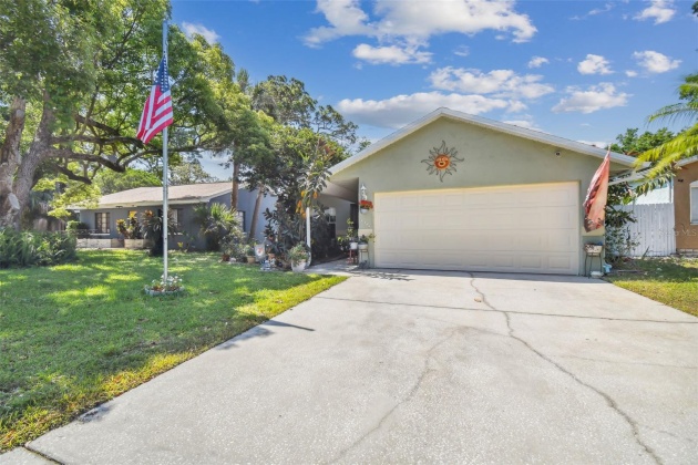 6156 MONTANA AVENUE, NEW PORT RICHEY, Florida 34653, 3 Bedrooms Bedrooms, ,2 BathroomsBathrooms,Residential,For Sale,MONTANA,MFRU8241491