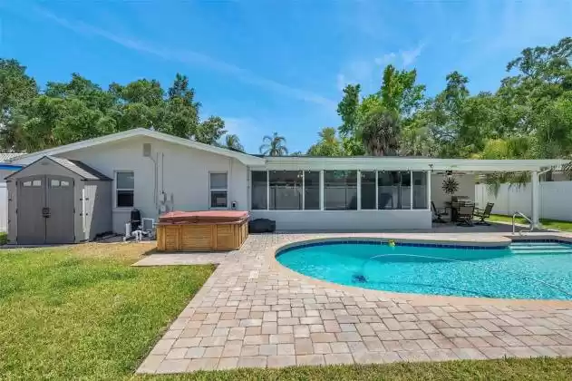1726 HITCHING POST LANE, DUNEDIN, Florida 34698, 3 Bedrooms Bedrooms, ,2 BathroomsBathrooms,Residential,For Sale,HITCHING POST,MFRU8241464