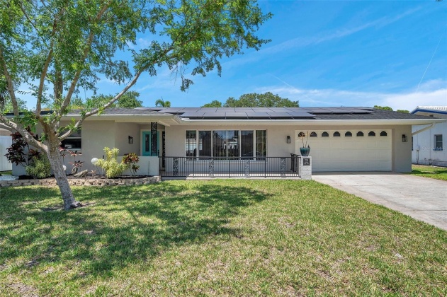 1726 HITCHING POST LANE, DUNEDIN, Florida 34698, 3 Bedrooms Bedrooms, ,2 BathroomsBathrooms,Residential,For Sale,HITCHING POST,MFRU8241464