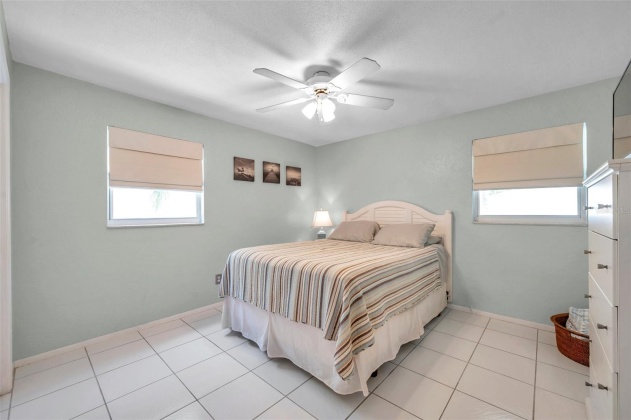 1726 HITCHING POST LANE, DUNEDIN, Florida 34698, 3 Bedrooms Bedrooms, ,2 BathroomsBathrooms,Residential,For Sale,HITCHING POST,MFRU8241464