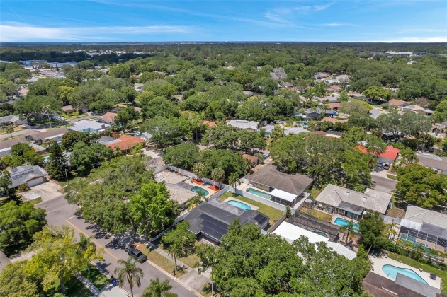 1726 HITCHING POST LANE, DUNEDIN, Florida 34698, 3 Bedrooms Bedrooms, ,2 BathroomsBathrooms,Residential,For Sale,HITCHING POST,MFRU8241464