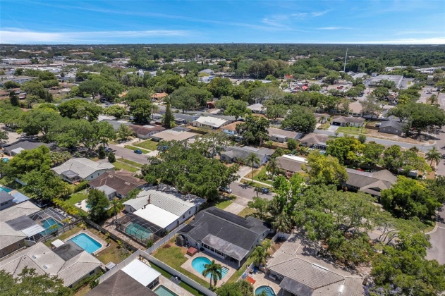 1726 HITCHING POST LANE, DUNEDIN, Florida 34698, 3 Bedrooms Bedrooms, ,2 BathroomsBathrooms,Residential,For Sale,HITCHING POST,MFRU8241464