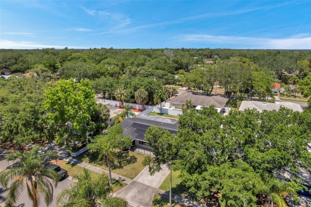 1726 HITCHING POST LANE, DUNEDIN, Florida 34698, 3 Bedrooms Bedrooms, ,2 BathroomsBathrooms,Residential,For Sale,HITCHING POST,MFRU8241464