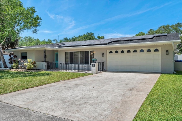 1726 HITCHING POST LANE, DUNEDIN, Florida 34698, 3 Bedrooms Bedrooms, ,2 BathroomsBathrooms,Residential,For Sale,HITCHING POST,MFRU8241464