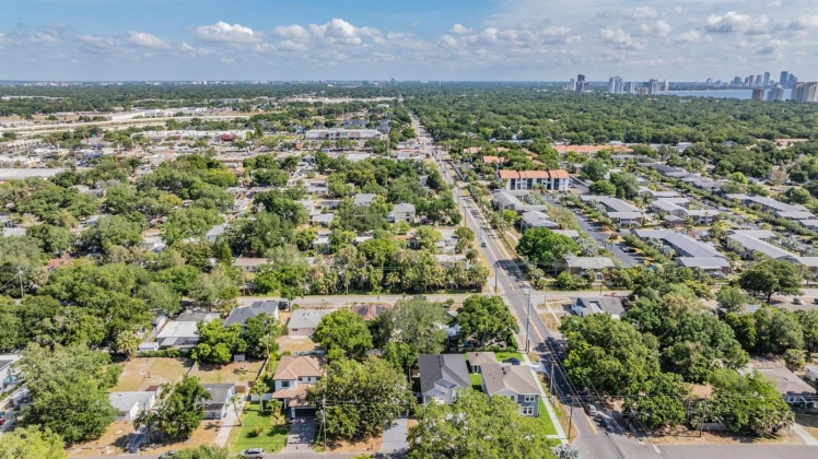 3503 CHEROKEE AVENUE, TAMPA, Florida 33611, 3 Bedrooms Bedrooms, ,2 BathroomsBathrooms,Residential,For Sale,CHEROKEE,MFRU8241621