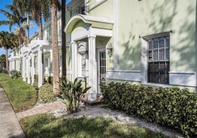 4856 SNOOK DRIVE, SAINT PETERSBURG, Florida 33705, 1 Bedroom Bedrooms, ,1 BathroomBathrooms,Residential,For Sale,SNOOK,MFRO6202461