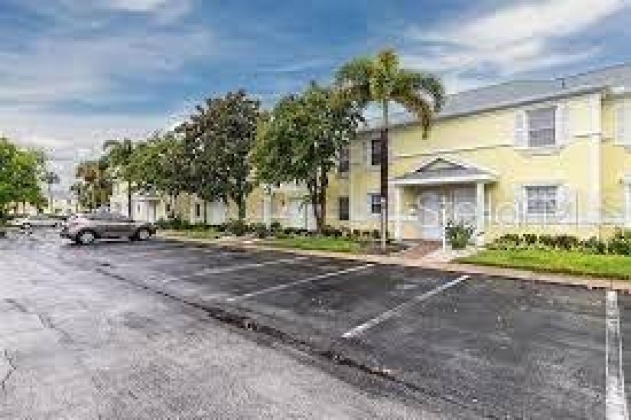 4856 SNOOK DRIVE, SAINT PETERSBURG, Florida 33705, 1 Bedroom Bedrooms, ,1 BathroomBathrooms,Residential,For Sale,SNOOK,MFRO6202461