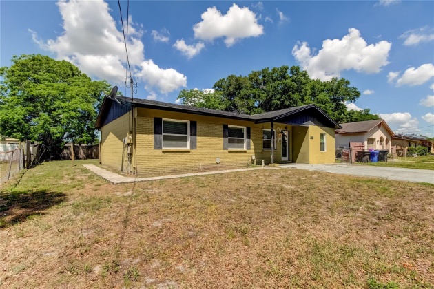 2413 76TH STREET, TAMPA, Florida 33619, 3 Bedrooms Bedrooms, ,1 BathroomBathrooms,Residential,For Sale,76TH,MFRA4608976