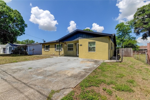 2413 76TH STREET, TAMPA, Florida 33619, 3 Bedrooms Bedrooms, ,1 BathroomBathrooms,Residential,For Sale,76TH,MFRA4608976