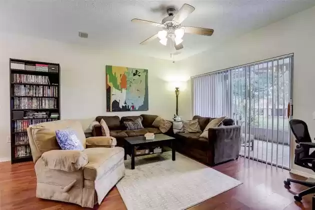 2243 LAKE WOODBERRY CIRCLE, BRANDON, Florida 33510, 2 Bedrooms Bedrooms, ,2 BathroomsBathrooms,Residential,For Sale,LAKE WOODBERRY,MFRT3524435