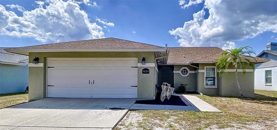 1631 COBBLER DRIVE, LUTZ, Florida 33559, 3 Bedrooms Bedrooms, ,2 BathroomsBathrooms,Residential,For Sale,COBBLER,MFRT3520051