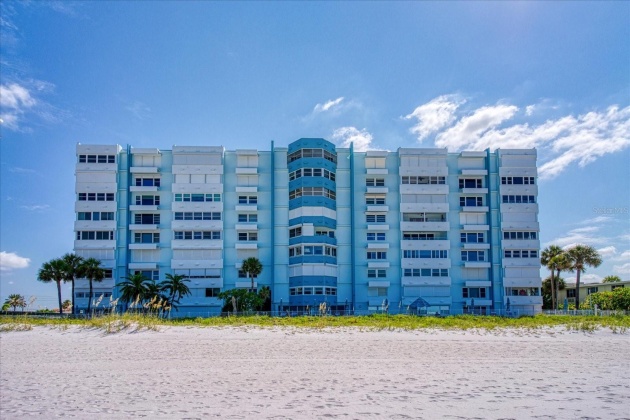 17400 GULF BOULEVARD, REDINGTON SHORES, Florida 33708, 2 Bedrooms Bedrooms, ,2 BathroomsBathrooms,Residential,For Sale,GULF,MFRU8241467