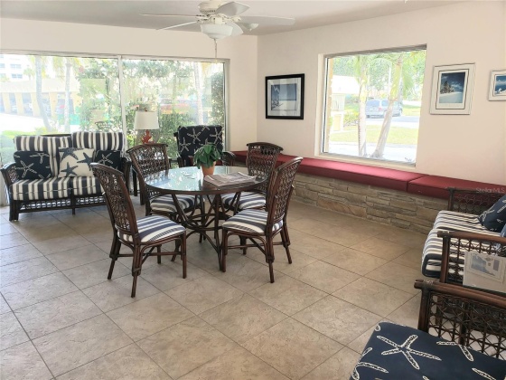 4725 COVE CIRCLE, SAINT PETERSBURG, Florida 33708, 2 Bedrooms Bedrooms, ,2 BathroomsBathrooms,Residential,For Sale,COVE,MFRU8241702