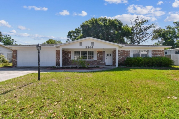 2206 MALIBU DRIVE, BRANDON, Florida 33511, 3 Bedrooms Bedrooms, ,2 BathroomsBathrooms,Residential,For Sale,MALIBU,MFRT3520917