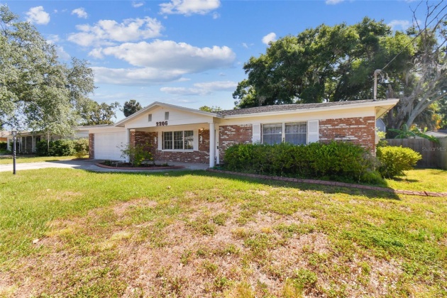 2206 MALIBU DRIVE, BRANDON, Florida 33511, 3 Bedrooms Bedrooms, ,2 BathroomsBathrooms,Residential,For Sale,MALIBU,MFRT3520917