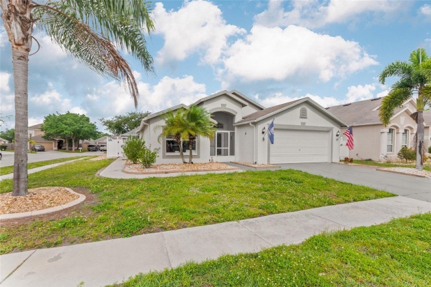 13804 OGAKOR DRIVE, RIVERVIEW, Florida 33569, 3 Bedrooms Bedrooms, ,2 BathroomsBathrooms,Residential,For Sale,OGAKOR,MFRT3524589