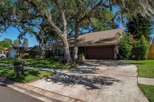 2809 WENDOVER TERRACE, PALM HARBOR, Florida 34685, 4 Bedrooms Bedrooms, ,3 BathroomsBathrooms,Residential,For Sale,WENDOVER,MFRU8239185