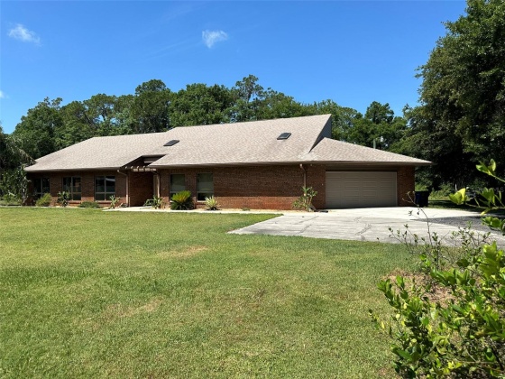 5207 FIVE ACRE ROAD, PLANT CITY, Florida 33565, 3 Bedrooms Bedrooms, ,2 BathroomsBathrooms,Residential,For Sale,FIVE ACRE,MFRT3524551