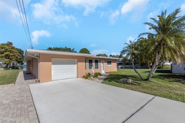 188 CANAL DRIVE, PALM HARBOR, Florida 34684, 2 Bedrooms Bedrooms, ,2 BathroomsBathrooms,Residential,For Sale,CANAL,MFRT3524367