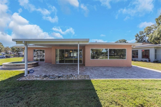 188 CANAL DRIVE, PALM HARBOR, Florida 34684, 2 Bedrooms Bedrooms, ,2 BathroomsBathrooms,Residential,For Sale,CANAL,MFRT3524367