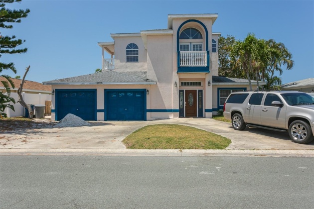 11120 5TH STREET, TREASURE ISLAND, Florida 33706, 5 Bedrooms Bedrooms, ,6 BathroomsBathrooms,Residential,For Sale,5TH,MFRU8241883