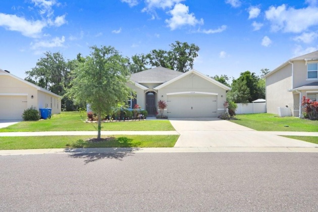 11904 MYRTLE ROCK DRIVE, RIVERVIEW, Florida 33578, 4 Bedrooms Bedrooms, ,2 BathroomsBathrooms,Residential,For Sale,MYRTLE ROCK,MFRT3524911