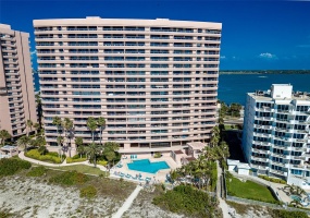 1340 GULF BOULEVARD, CLEARWATER BEACH, Florida 33767, 3 Bedrooms Bedrooms, ,3 BathroomsBathrooms,Residential,For Sale,GULF,MFRU8241743