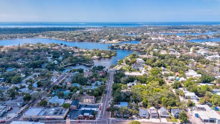 143 ORANGE STREET, TARPON SPRINGS, Florida 34689, 3 Bedrooms Bedrooms, ,2 BathroomsBathrooms,Residential,For Sale,ORANGE,MFRU8214148