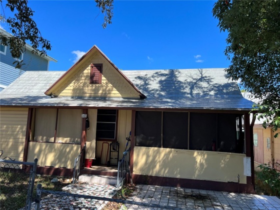 143 ORANGE STREET, TARPON SPRINGS, Florida 34689, 3 Bedrooms Bedrooms, ,2 BathroomsBathrooms,Residential,For Sale,ORANGE,MFRU8214148