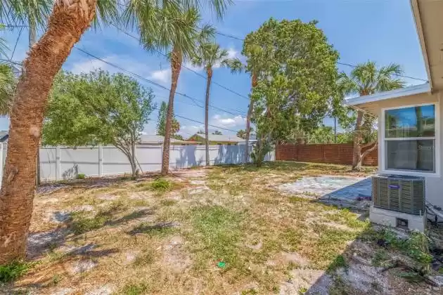 343 82ND AVENUE, ST PETE BEACH, Florida 33706, 2 Bedrooms Bedrooms, ,1 BathroomBathrooms,Residential,For Sale,82ND,MFRU8242032