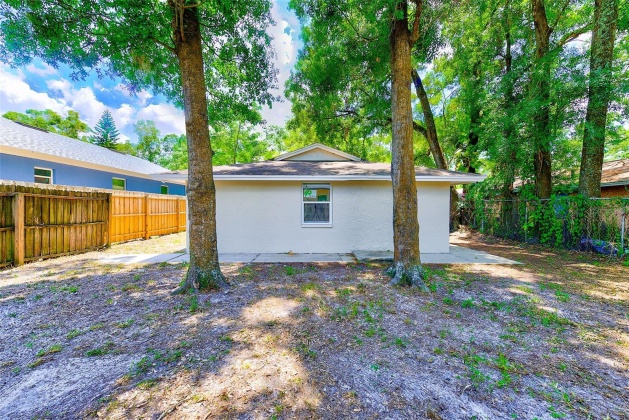 1610 RIVER COVE STREET, TAMPA, Florida 33604, 4 Bedrooms Bedrooms, ,2 BathroomsBathrooms,Residential,For Sale,RIVER COVE,MFRU8241570