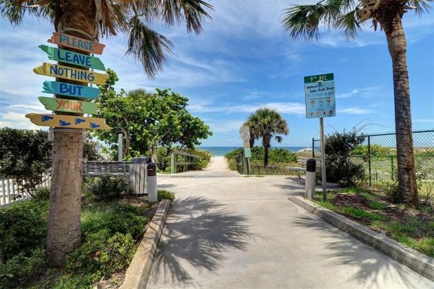 900 GULF BOULEVARD, INDIAN ROCKS BEACH, Florida 33785, 2 Bedrooms Bedrooms, ,2 BathroomsBathrooms,Residential,For Sale,GULF,MFRU8224480