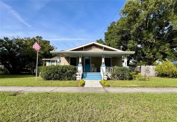 506 BAKER STREET, PLANT CITY, Florida 33563, 3 Bedrooms Bedrooms, ,2 BathroomsBathrooms,Residential,For Sale,BAKER,MFRT3491577