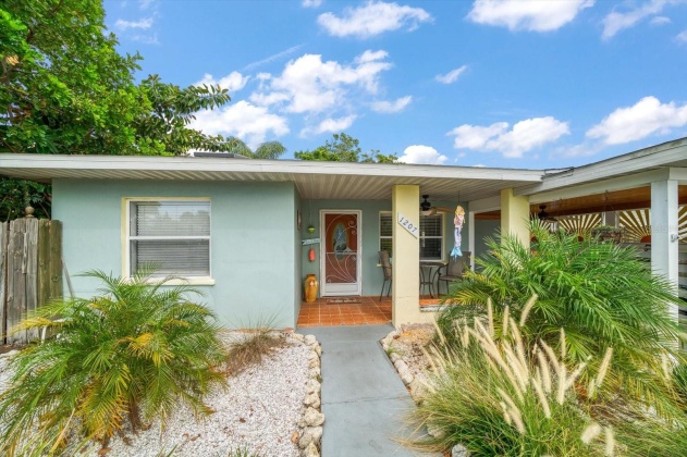 1207 1ST STREET, INDIAN ROCKS BEACH, Florida 33785, 2 Bedrooms Bedrooms, ,2 BathroomsBathrooms,Residential,For Sale,1ST,MFRU8214469